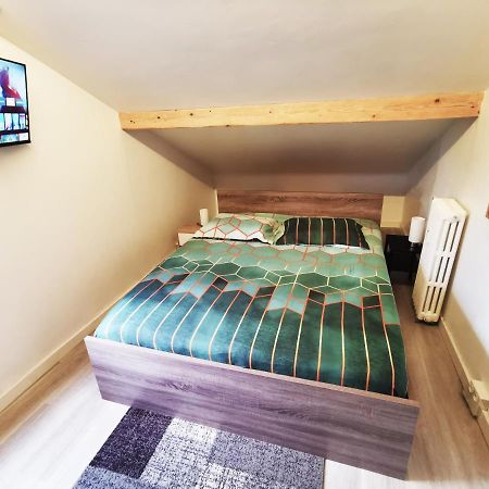 Bagneux Paris Confort Netflix Rer B Bagian luar foto