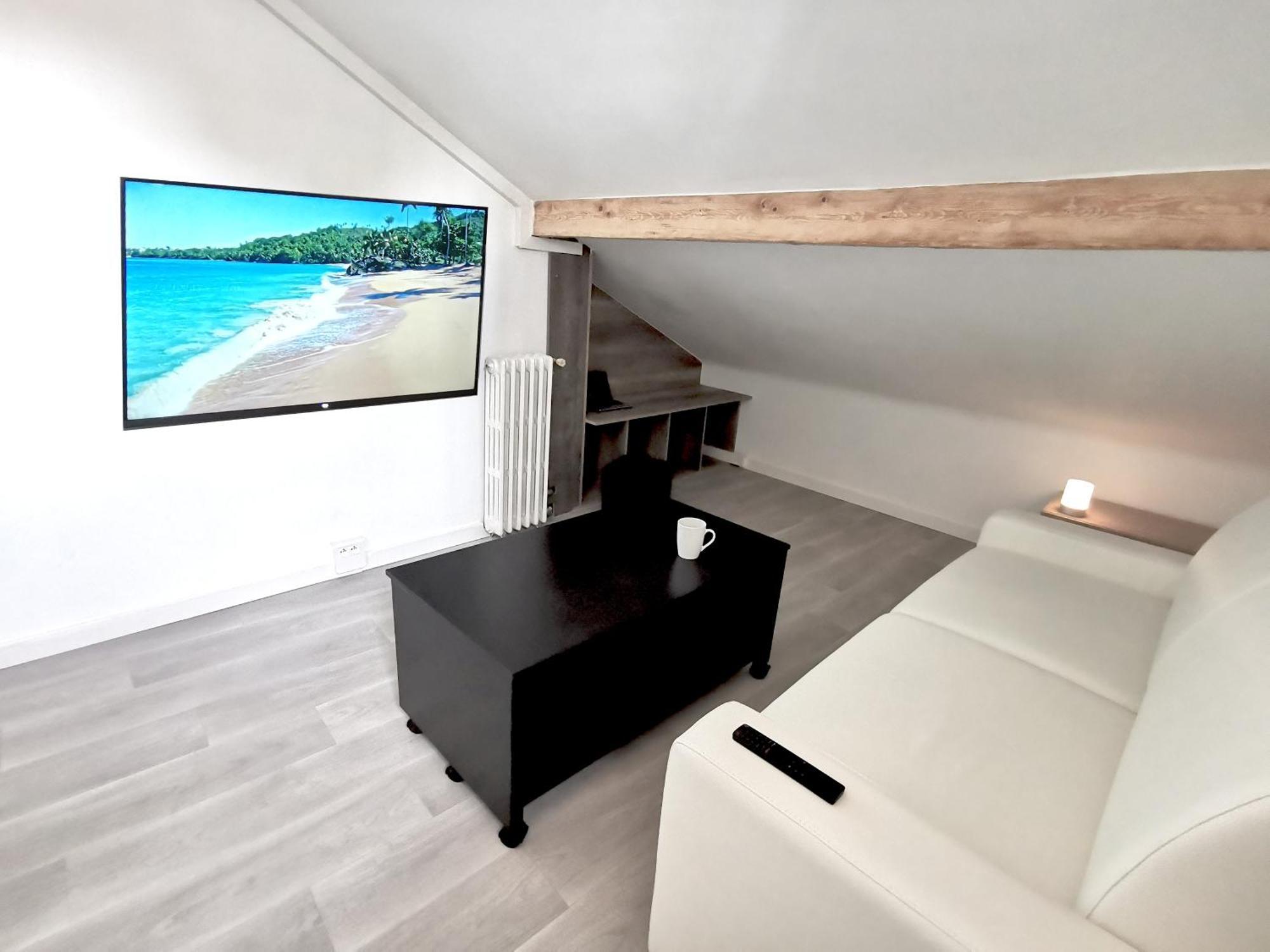 Bagneux Paris Confort Netflix Rer B Bagian luar foto